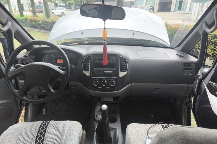 Used FORTHING Lingzhi 2014 V3 1.5L 7-Seater Standard Model II Center Console