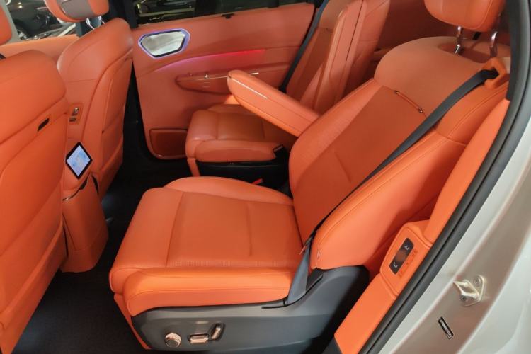 Used Lynk & Co 900 2025 1.5T Ultra Left Rear Seat