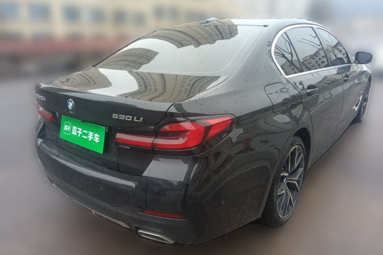 Used BMW 5 Series 2022 Restyled 530Li Luxury Edition M Sport Package
