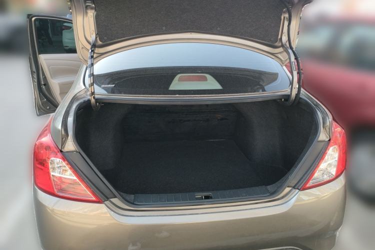 Used Nissan Sunny 2015 1.5XE Manual Comfort Edition
