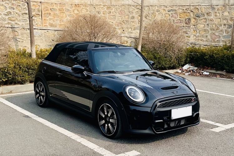 Used MINI 2023 Second Facelift 2.0T COOPER S CABRIO Artist

