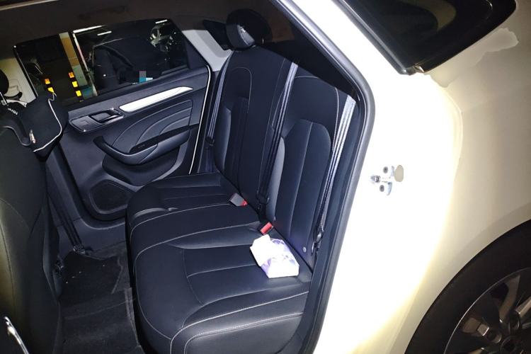 Used Roewe i6 New Energy 2017 45T Hybrid Connect & Smart Enjoyment Edition Left Rear Seat