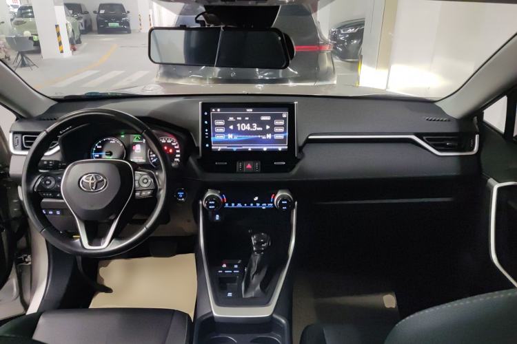 Used Toyota Wildlander 2022 Dual-Engine 2.5L E-CVT Two-Wheel Drive Luxury PLUS Edition Center Console