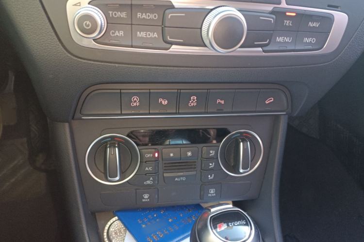 Used Audi Q3 2016 35 TFSI quattro all-wheel-drive style model
