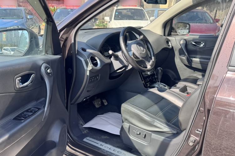 Used Renault Koleos 2013 2.5L 4x4 Urban Edition
