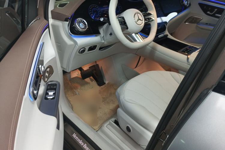 Used Mercedes-Benz EQE SUV 2024 500 4MATIC Flagship Edition Driver Seat