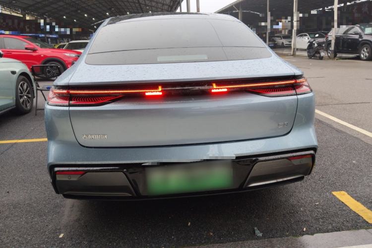 Used Geely Galaxy E8 2025 700 km Long-Range Intelligent Driving Version