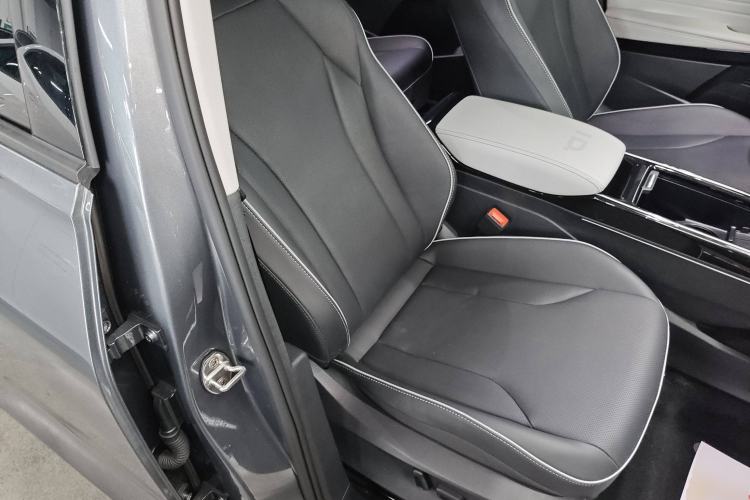 Used Volkswagen ID.6 X 2022 Pure Long-Range Edition