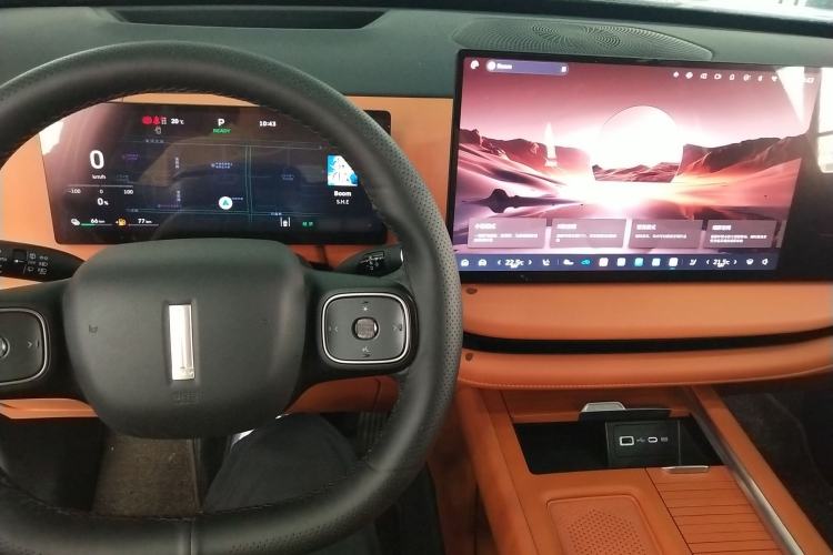 Used Wey Lanshan 2025 Four-Wheel Drive Max Center Console