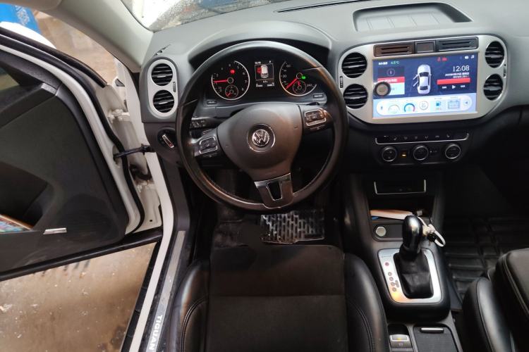Used Volkswagen Tiguan 2015 2.0 TSI Automatic All-Wheel Drive Flagship Edition Steering Wheel