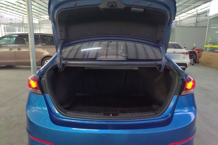 Used Hyundai Elantra (6th Generation / Lingdong) 2016 1.6L Automatic ZhiXuan – Elite Version
