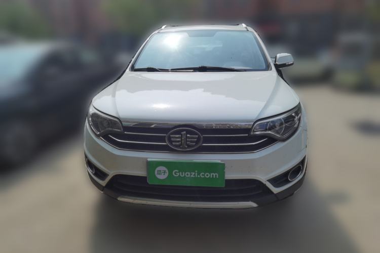 Used FAW Senya R7 2017 1.6L Manual Luxury Model Front