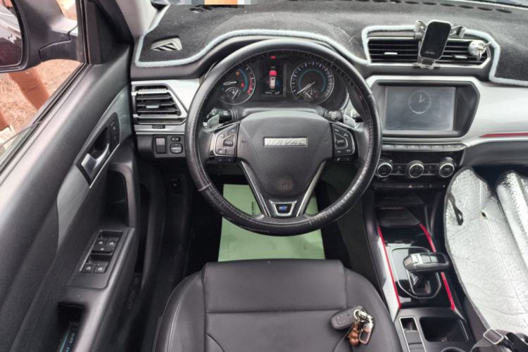 Used Haval H2 2018 Chuanxiang Edition Blue Badge 1.5T Dual-Clutch Two-Wheel Drive Fashionable Model
