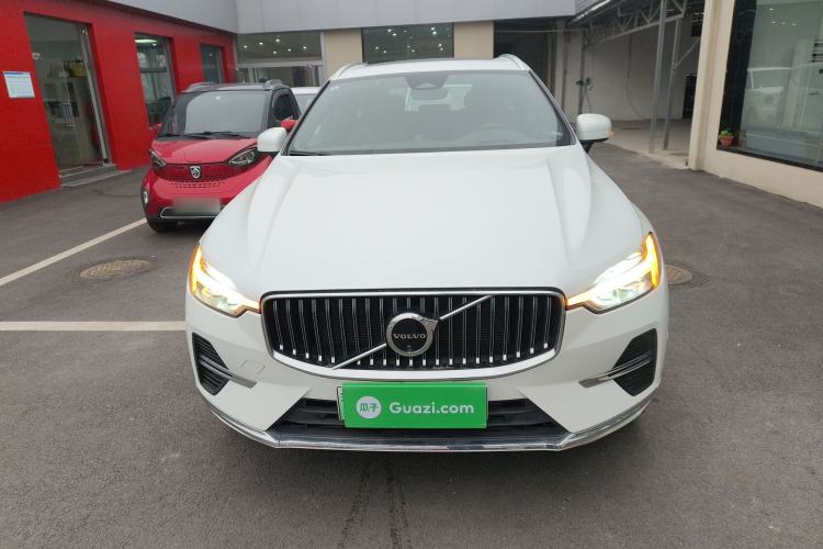 Used Volvo XC60 New Energy 2025 Plug-in Hybrid Long-Range All-Wheel Drive Smart Luxury Edition Front