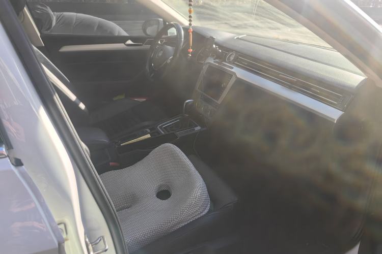 Used Volkswagen Variant 2017 380TSI Two-Wheel Drive Comfort Edition
