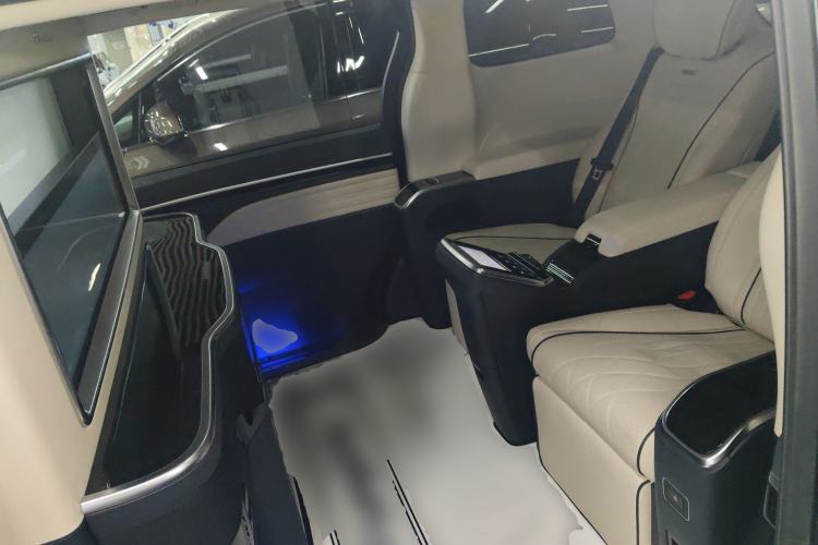 Used GAC Trumpchi M8 2021 Master Series 390T Four-Seat Deluxe Edition Left Rear Seat