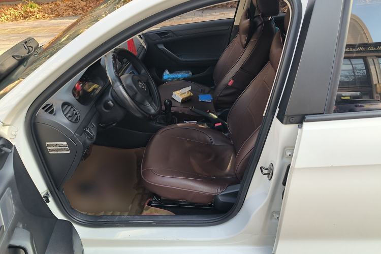 Used Volkswagen Jetta 2013 1.6L Manual Fashion Edition