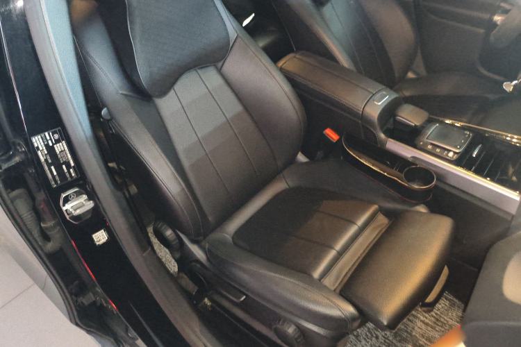 Used Mercedes-Benz GLB 2021 GLB 200 Dynamic Edition Right Front Seat