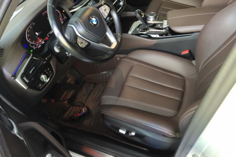 Used BMW 5 Series 2020 525Li Luxury Package
