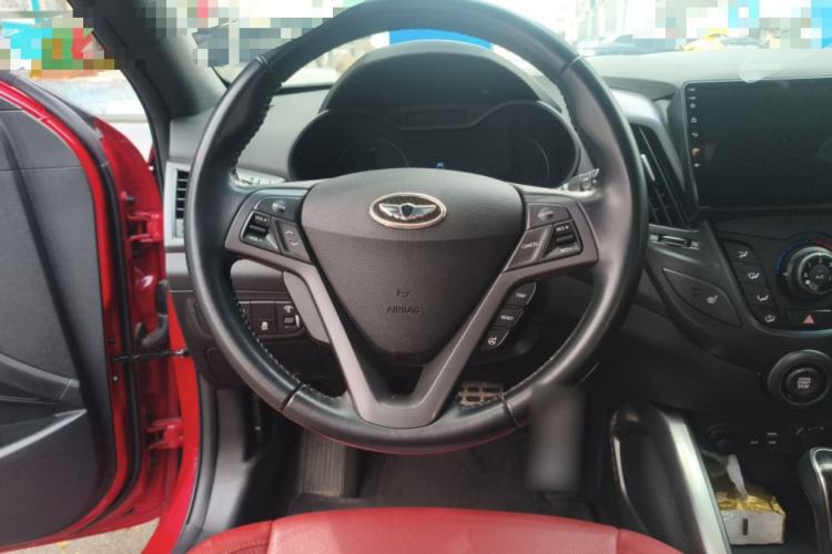 Used Hyundai Veloster 2015 1.6T Automatic Luxury Edition Steering Wheel