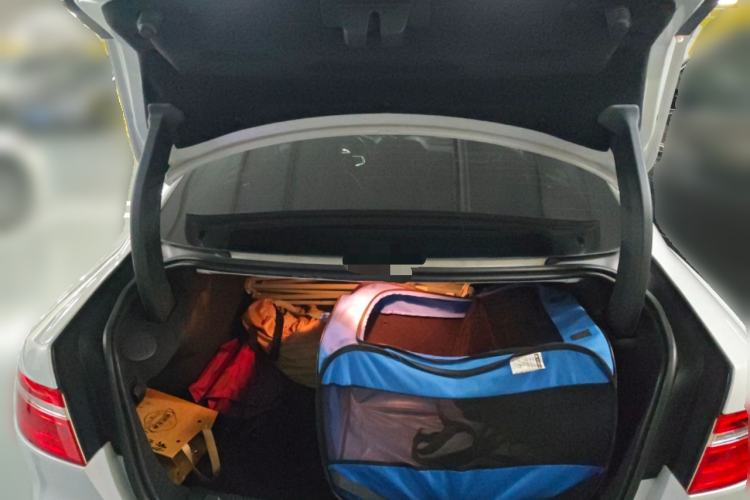 Used Jaguar XE 2015 2.0T 200 PS R-Sport Trunk