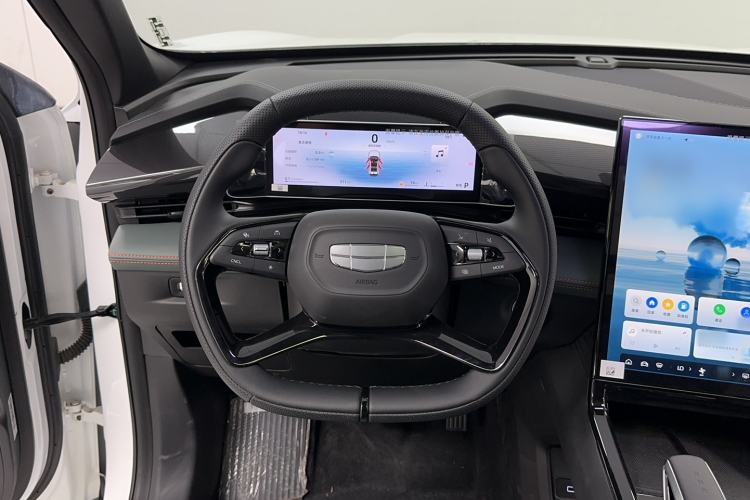 Used Geely Auto Emgrand X7 Sport 2024 1.5TD Smart Connect+ Steering Wheel