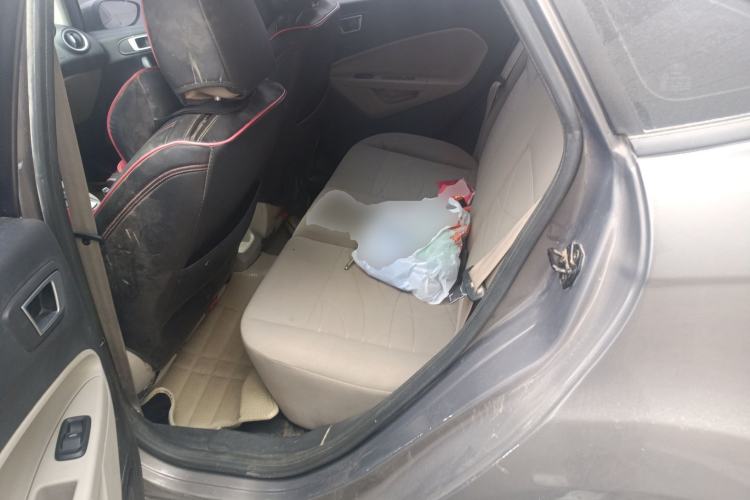 Used Ford Fiesta 2013 Sedan 1.5L Automatic Fashion Edition
