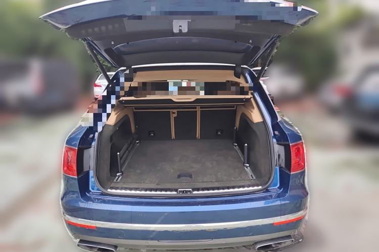 Used Bentley Bentayga 2016 6.0T Standard Edition
