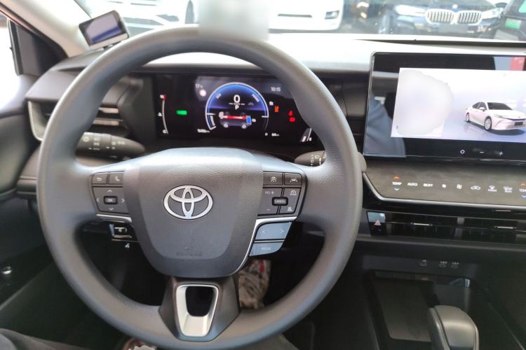 Used Toyota Camry 2024 Dual-Motor 2.0 HE Elite Edition
