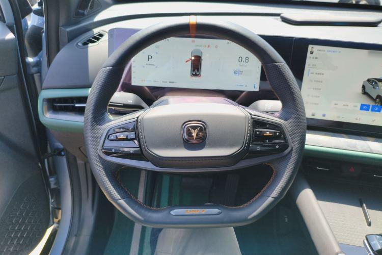 Used CHANGAN UNI-T 2023 2nd Generation 1.5T Sport Edition Flagship Version Steering Wheel