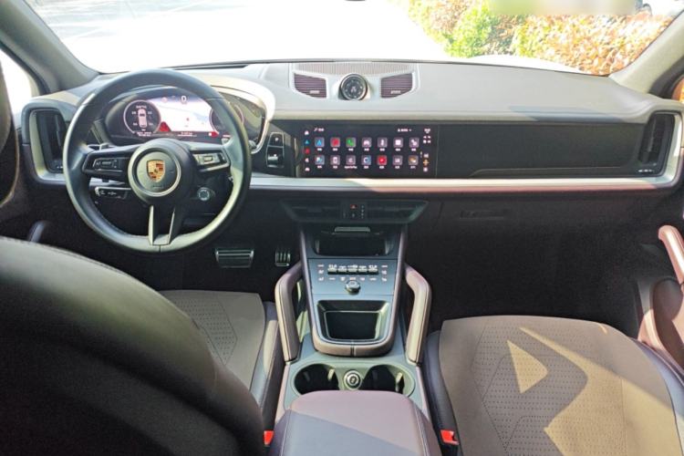 Used Porsche Cayenne 2024 Cayenne 3.0T Center Console