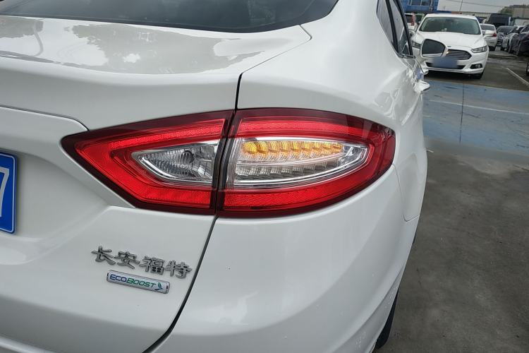 Used Ford Mondeo 2013 2.0L GTDi 200 Luxury Model
