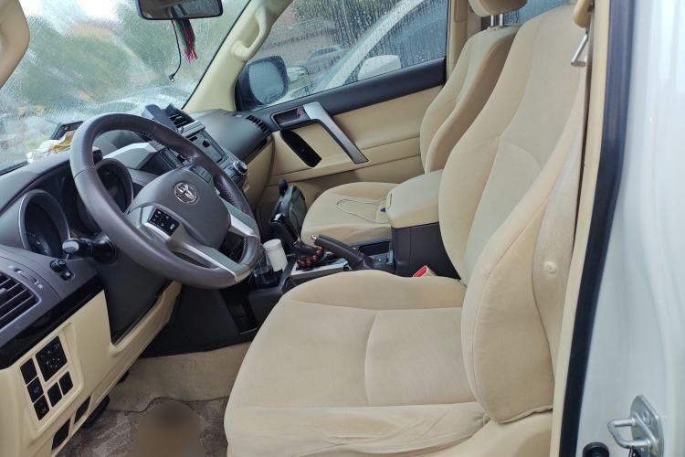 Used Toyota Prado 2013 2.7L Automatic Middle East Version
