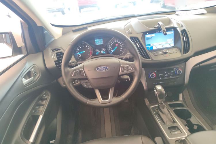 Used Ford Kuga 2019 EcoBoost 180 Two-Wheel-Drive Platinum Edition China VI Standard Steering Wheel