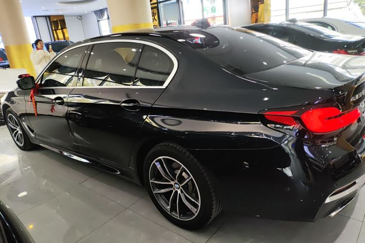 Used BMW 5 Series 2022 Second Facelift 525Li M Sport Package
