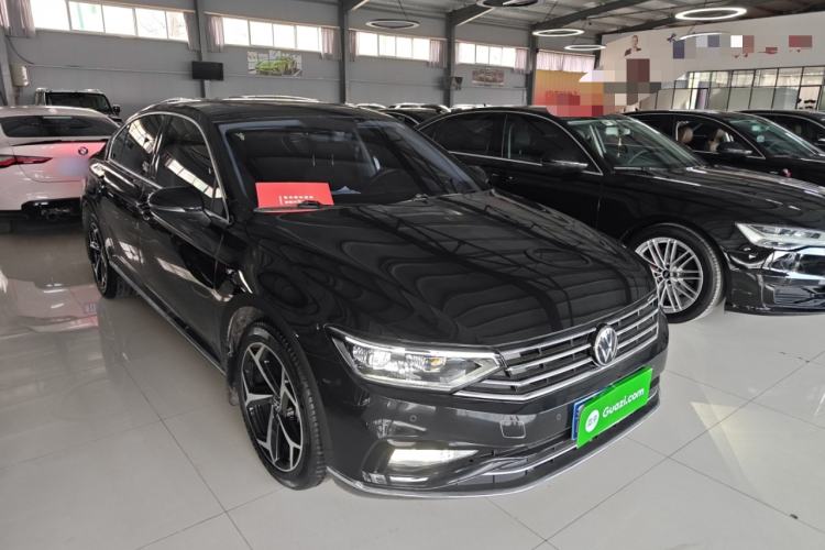 Used Volkswagen Magotan 2020 330TSI DSG Leading Model

