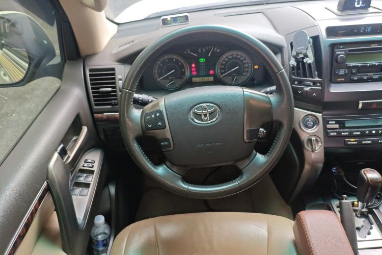 Used Toyota Land Cruiser 2010 4.0L Automatic VX Steering Wheel