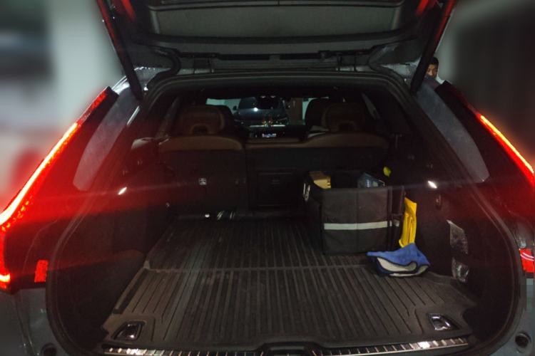 Used Volvo V90 2023 Cross Country B5 AWD Prestige Edition Trunk