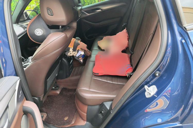 Used BMW X4 2021 xDrive 25i M Sport Night Edition package Left Rear Seat