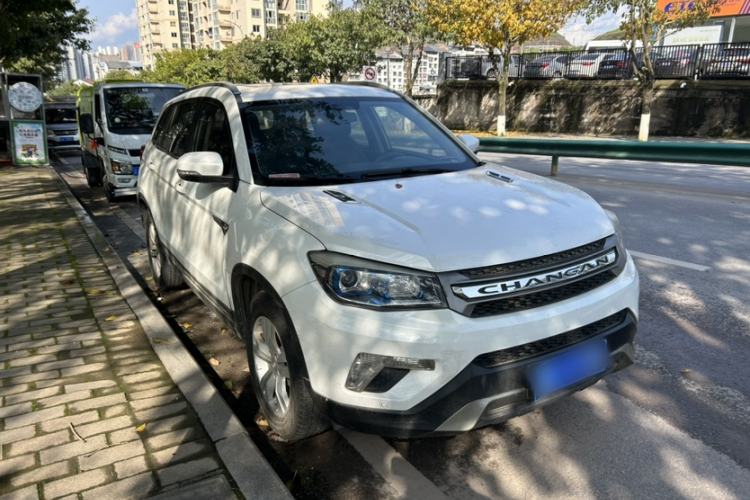 Used CHANGAN CS75 2014 2.0L Manual Luxury Version China IV Standard