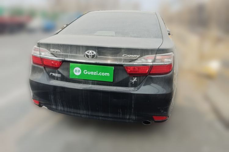 Used Toyota Camry 2016 2.0E 10th Anniversary Elite Edition
