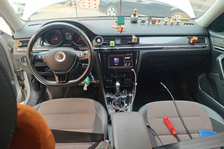 Used Volkswagen C-TREK 2017 230TSI DSG Comfort Version
