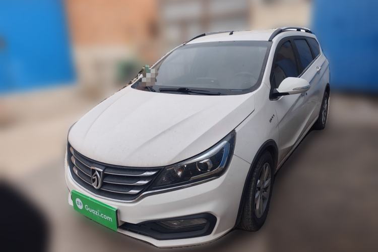 Used Baojun 310W 2017 1.5L Manual Fashion Model China V