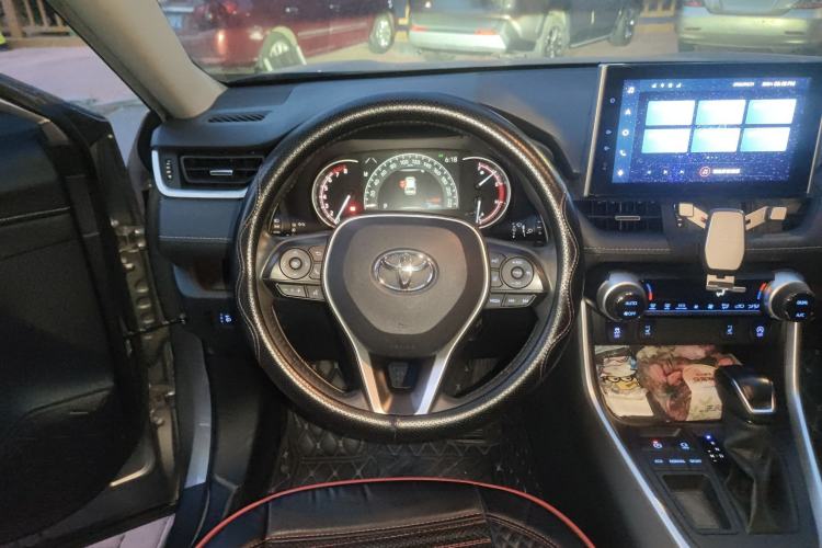 Used Toyota RAV4 2021 2.0L CVT Two-Wheel Drive Prestige Edition