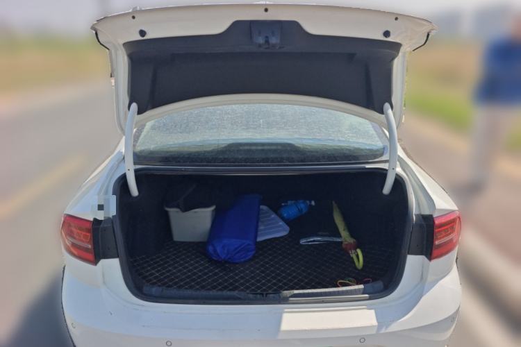 Used Volkswagen Lamando 2019 230TSI DSG Fashion Edition China VI Trunk