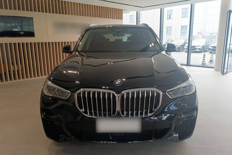 Used BMW X5 2022 xDrive40i Luxury Edition M Sport Package
