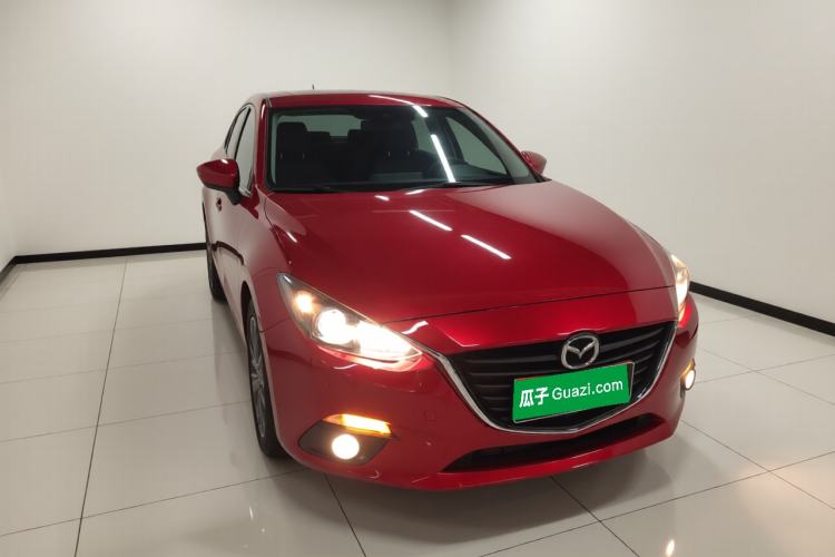Used Mazda Mazda 3 Axela 2016 Hatchback 1.5L Automatic Comfort Model
