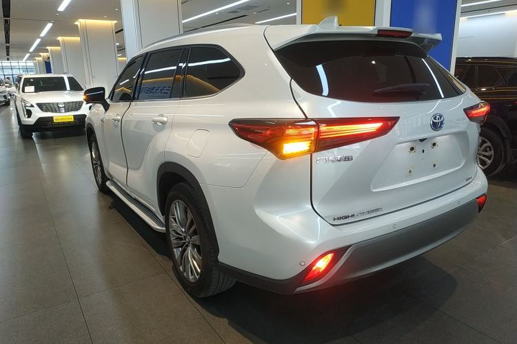 Used Toyota Highlander 2023 2.5L Smart Electric Hybrid Dual-Engine Four-Wheel Drive Prestige Version – 7 Seats