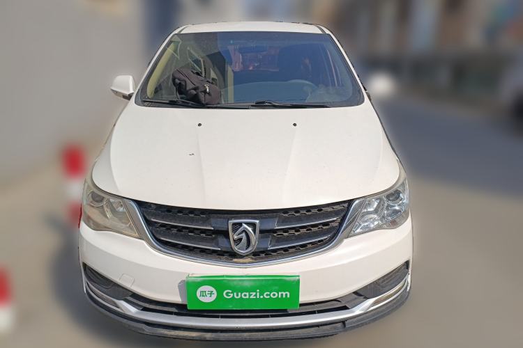 Used Baojun 730 2016 Revised 1.5L Manual Standard Version 7 Seats China V Emission Standard
