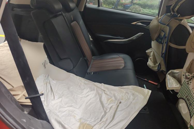 Used BYD Song New Energy 2017 Song DM 1.5TID All-Wheel Drive Prestige Model Left Rear Seat